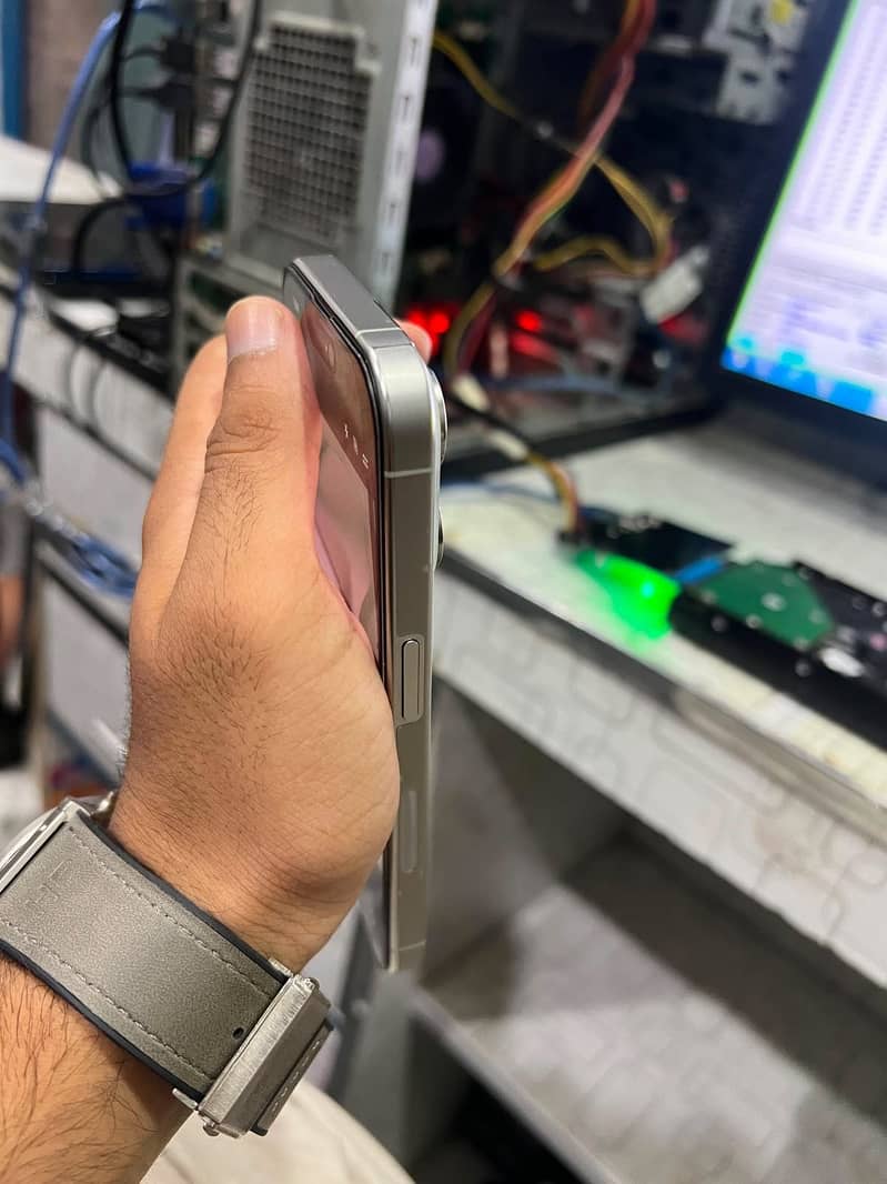 iPhone 15pro 5