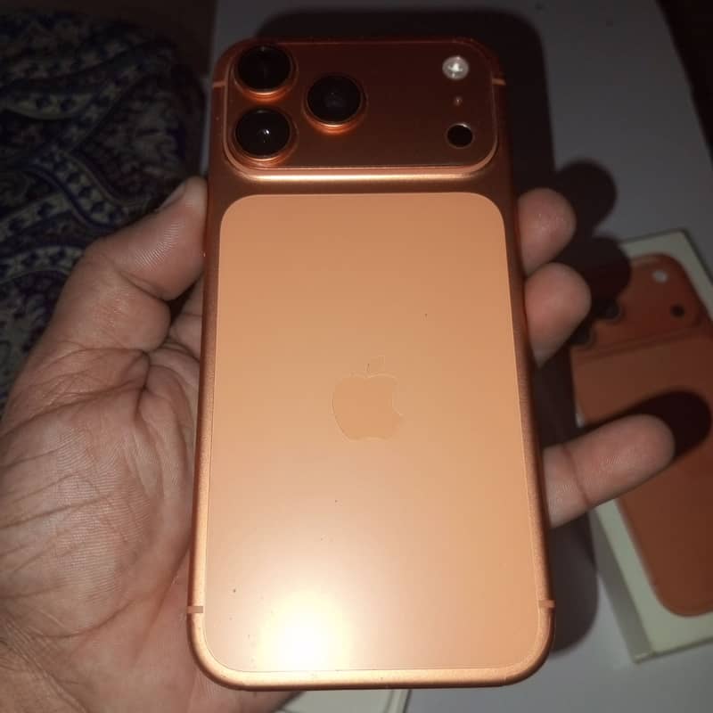 Apple iPhone 17 Pro Max 8