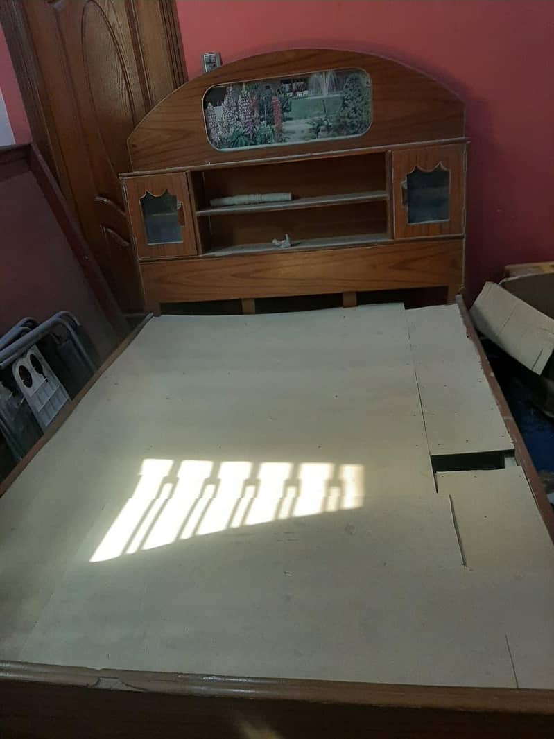 Double bed 0