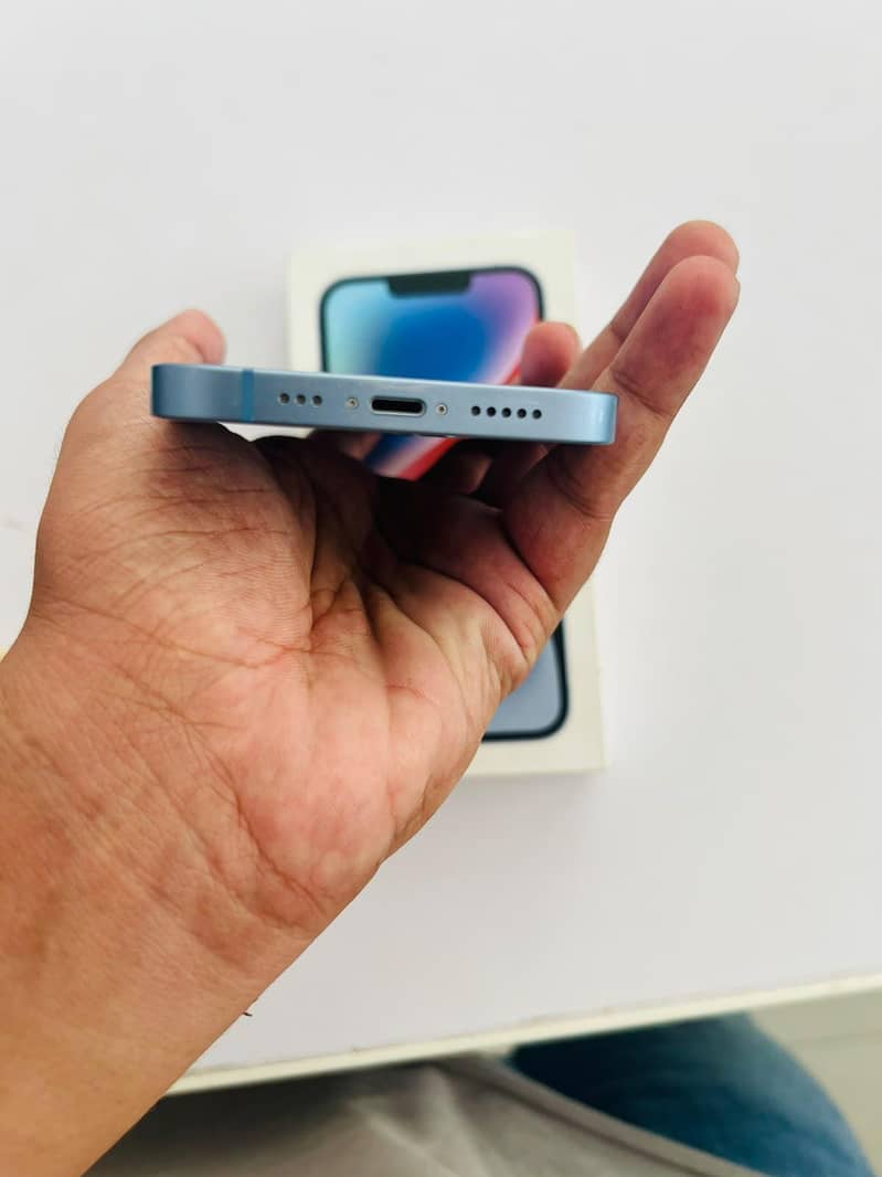 Apple iPhone 14 2