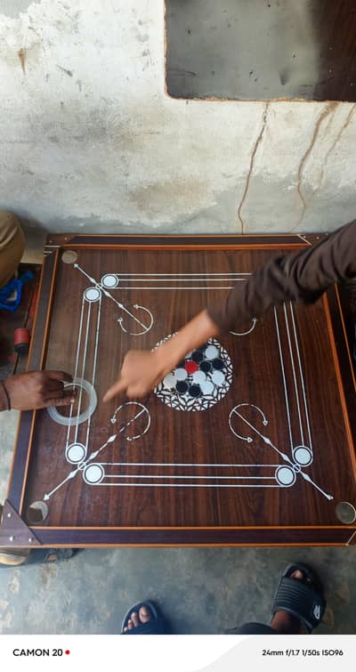 carrom board