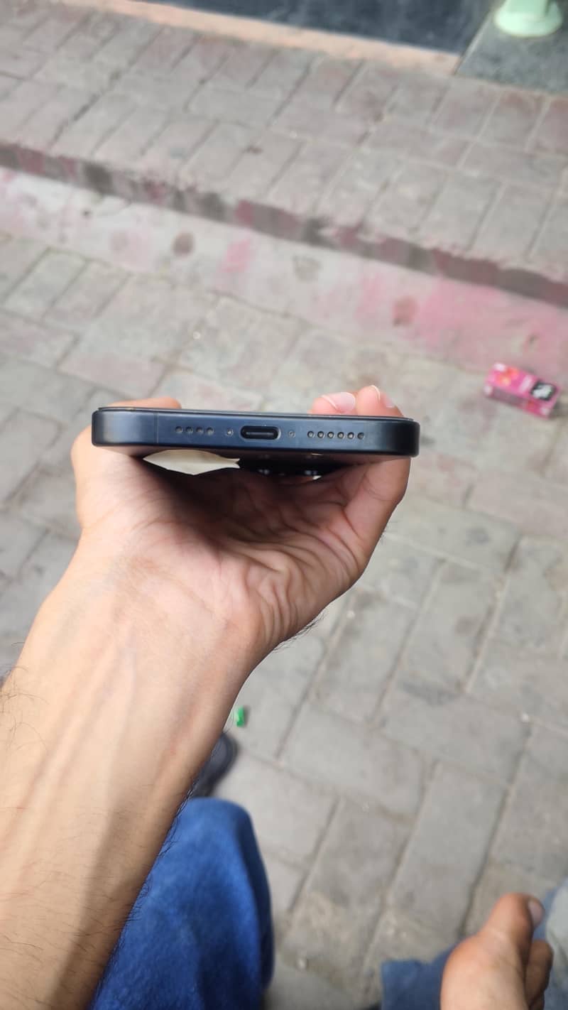 Apple iPhone 15 Pro Max JV 4