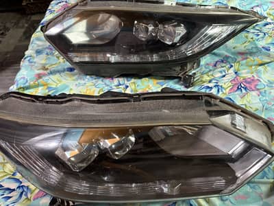 Honda vezel 2015 headligths pair