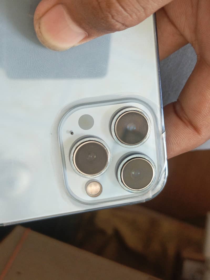 Apple iPhone 13 Pro Max 7