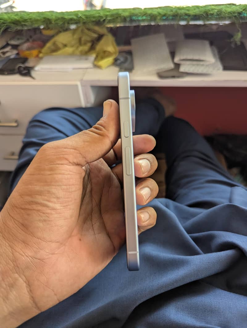 Google Pixel 10 5
