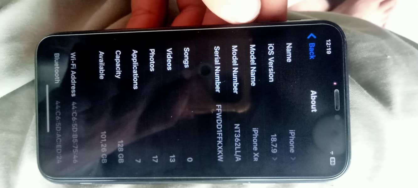 iPhone XR 1