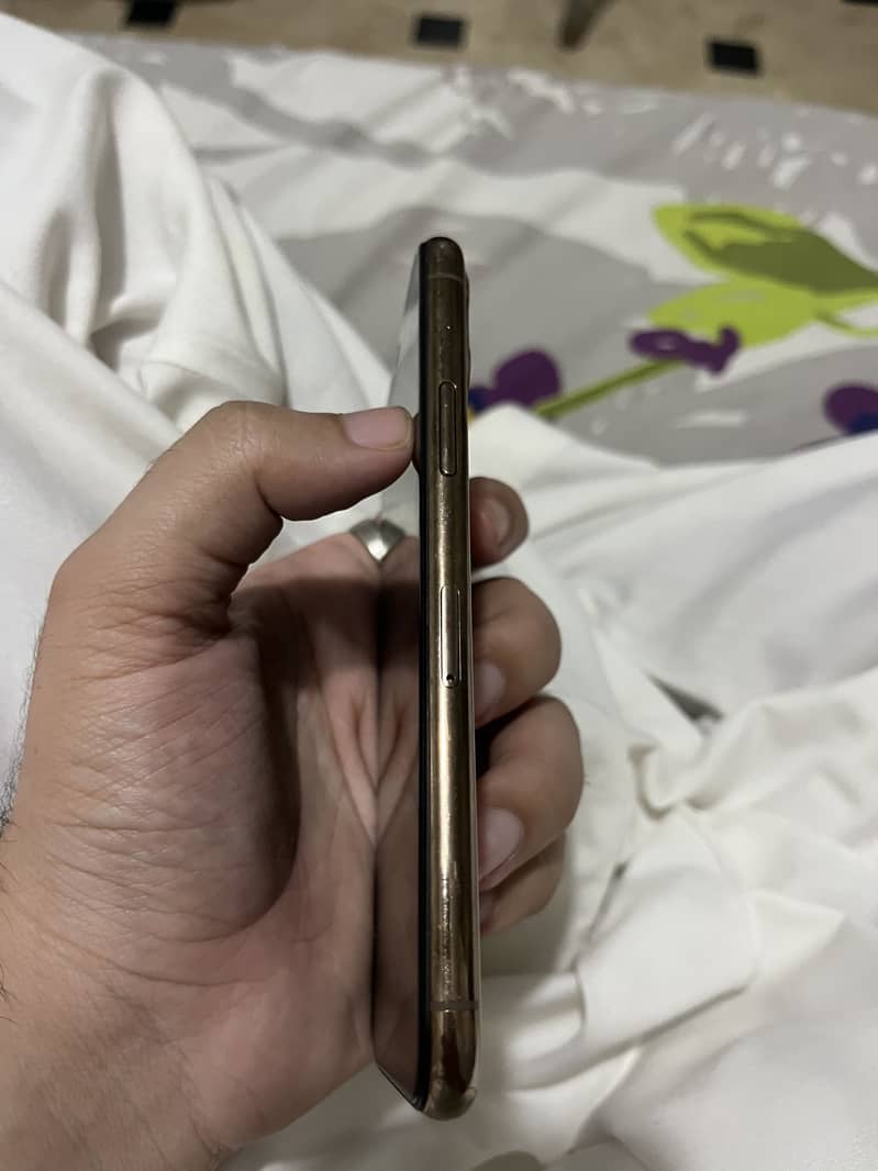 Apple iPhone 11 Pro sim working 1
