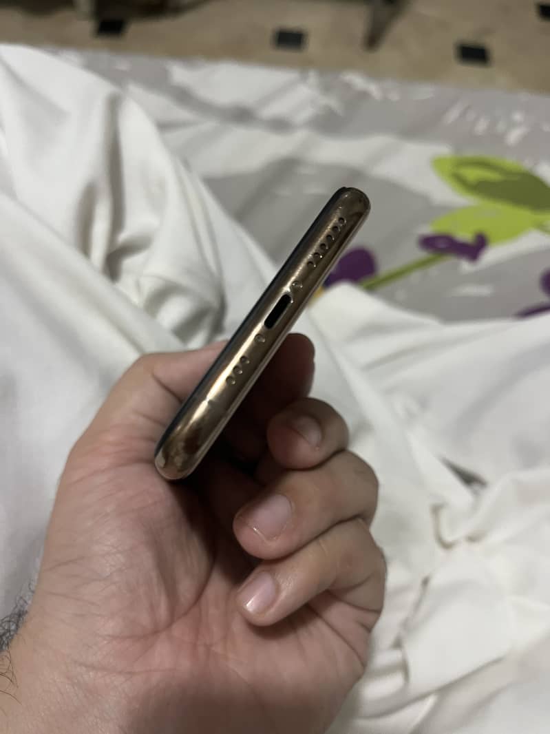 Apple iPhone 11 Pro sim working 3