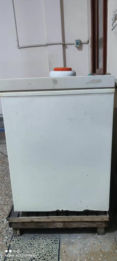deep freezer, good condition, no work, cooling ok