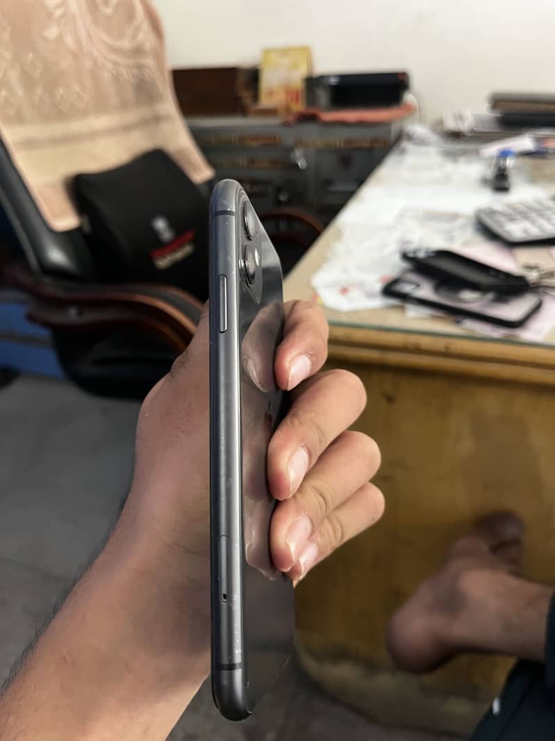 Apple iPhone 11 1