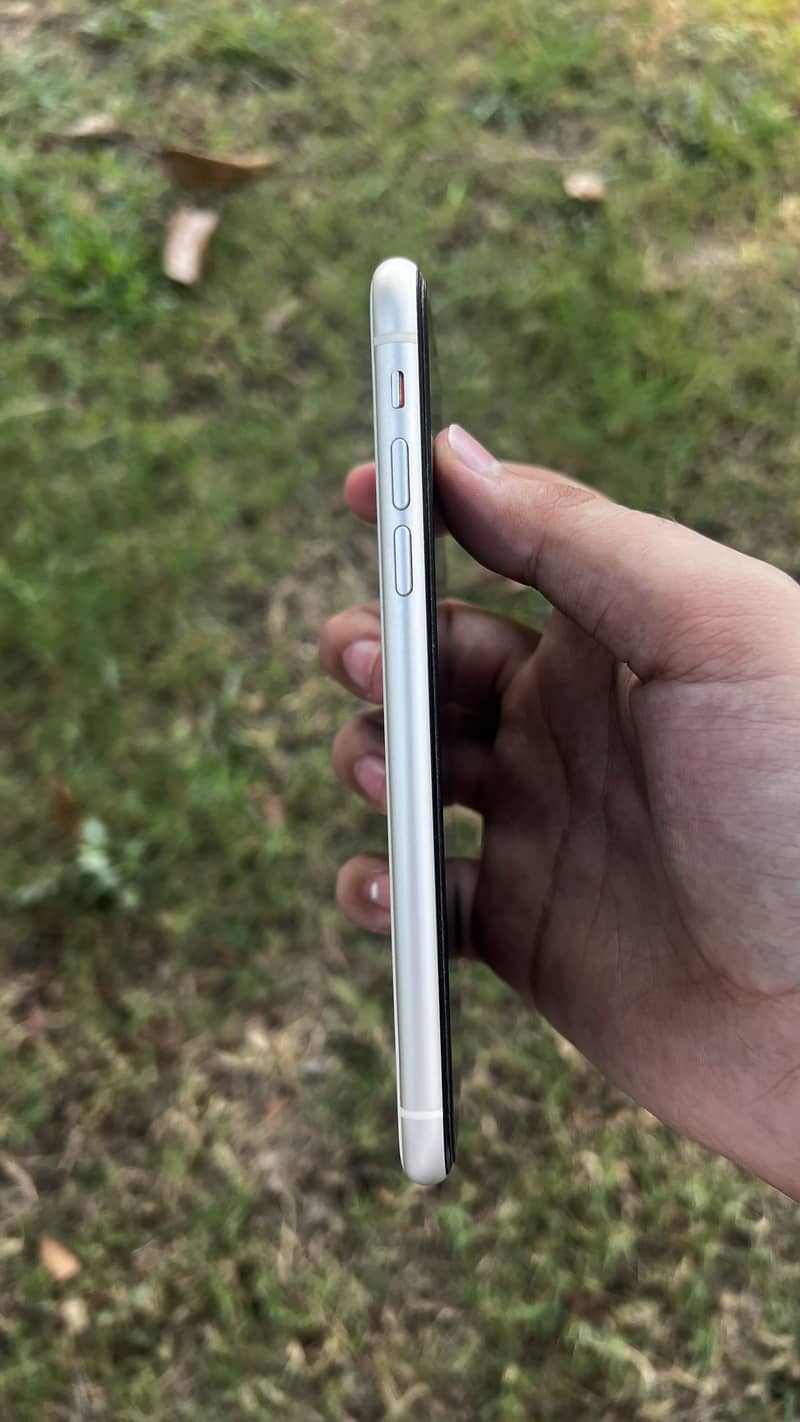 Iphone 11 jv 4