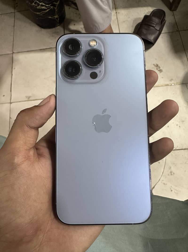 Apple iPhone 13pro 0