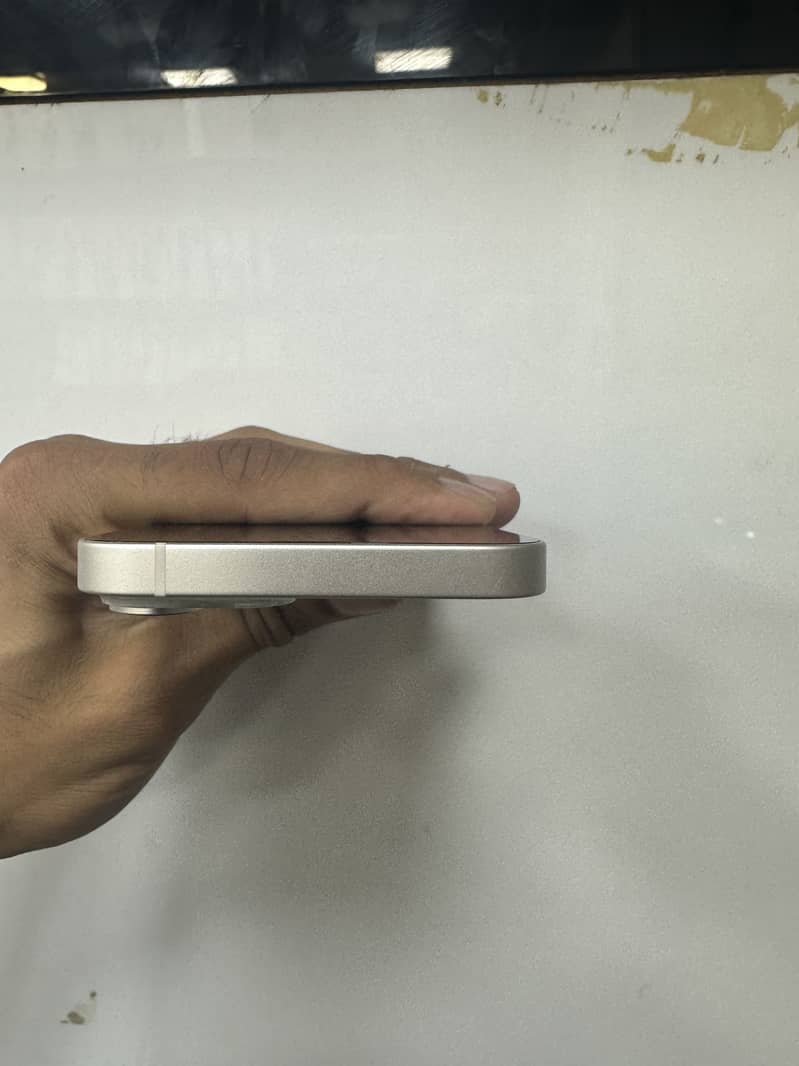 Apple iPhone 14 2
