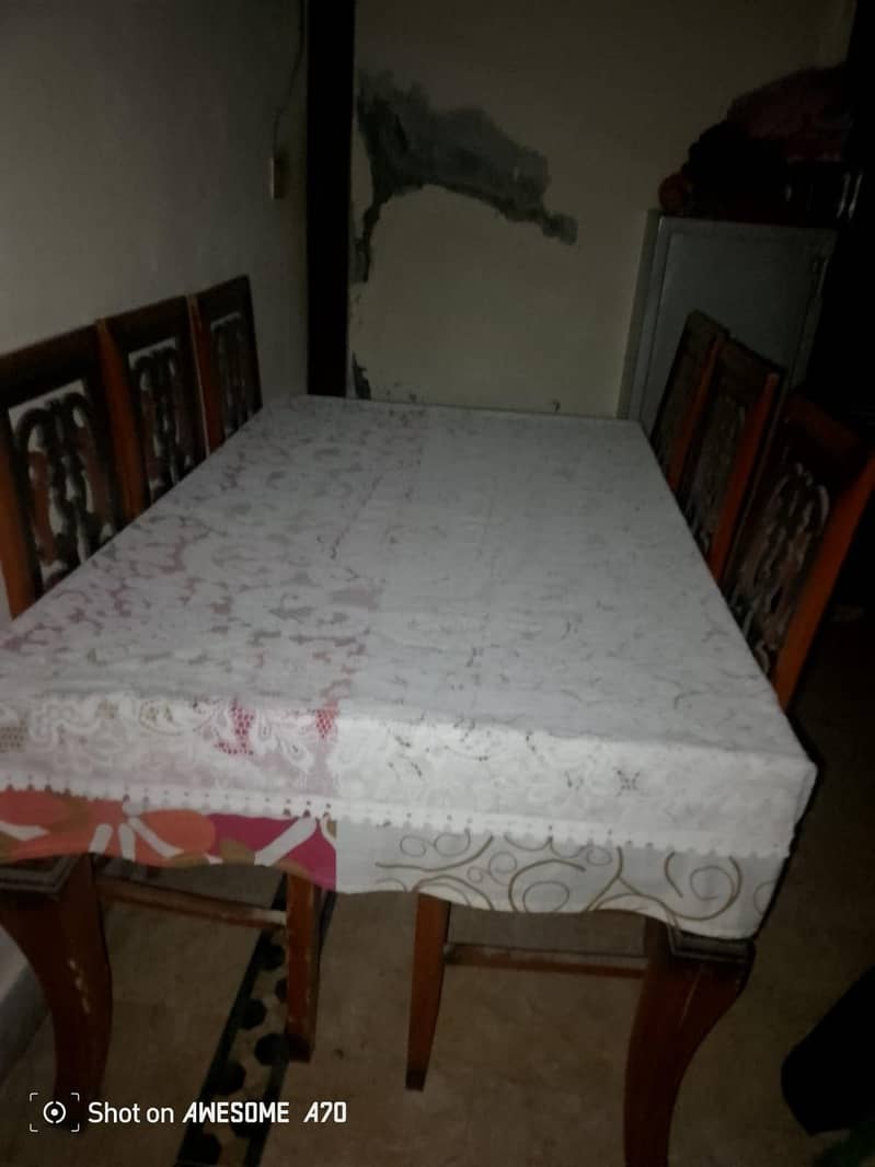 Crown Dining table set 2