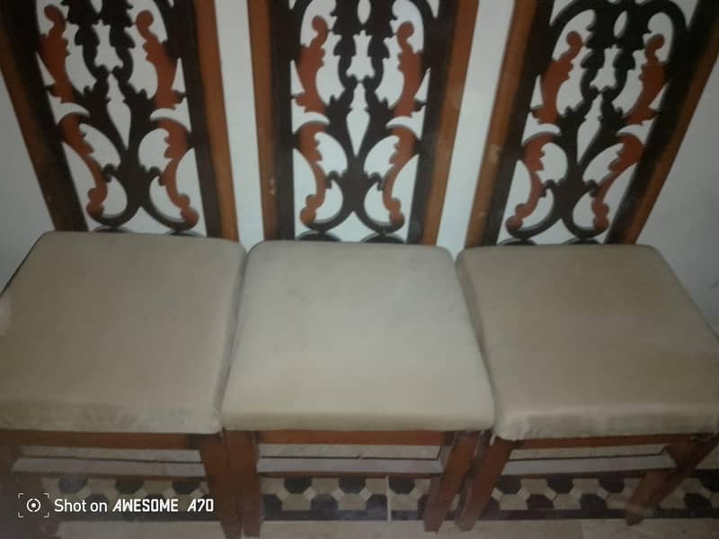 Crown Dining table set 3