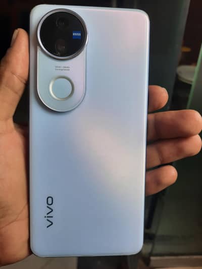Vivo V50 12 GB/512 GB