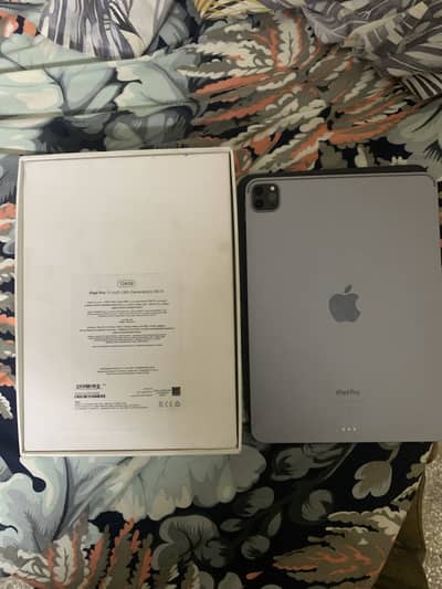 Ipad pro 11” M2 4th generation