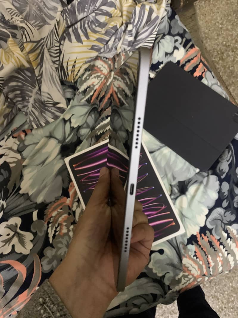 Ipad pro 11” M2 4th generation 1