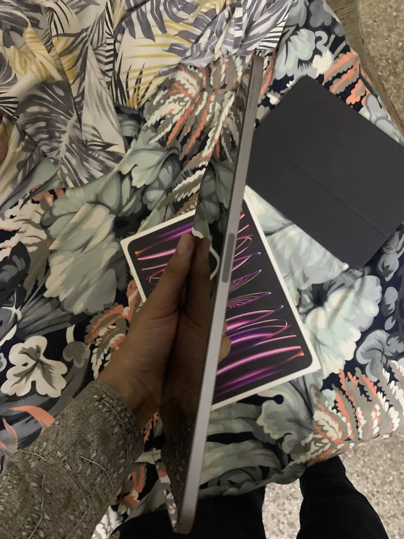 Ipad pro 11” M2 4th generation 4