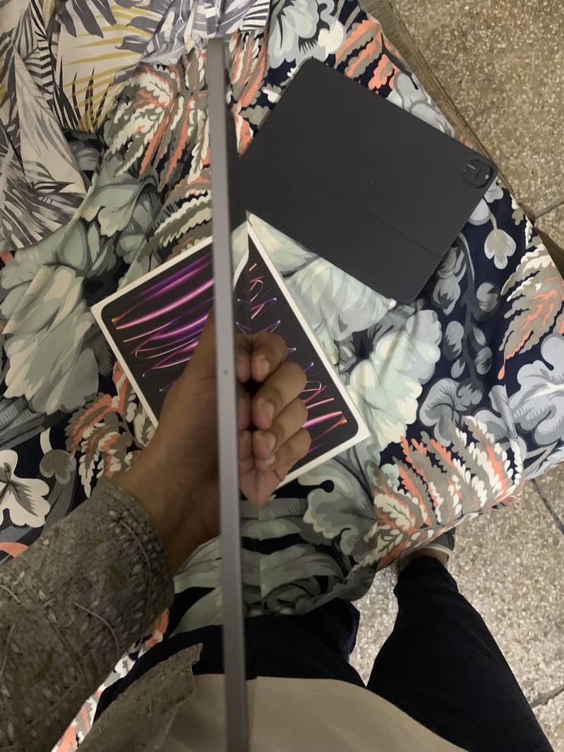 Ipad pro 11” M2 4th generation 7