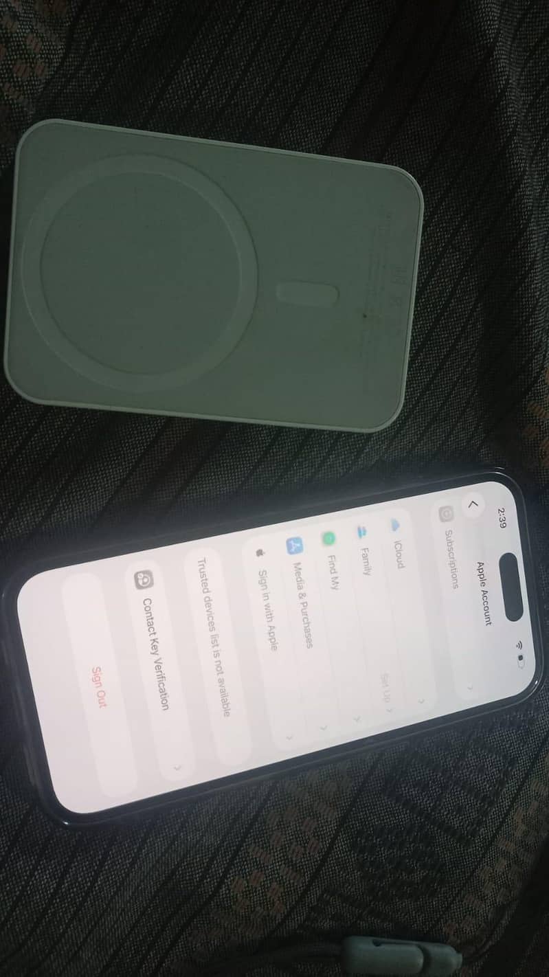 Apple iPhone 16 2