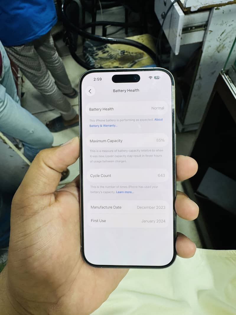 Apple iPhone 15 Pro 4