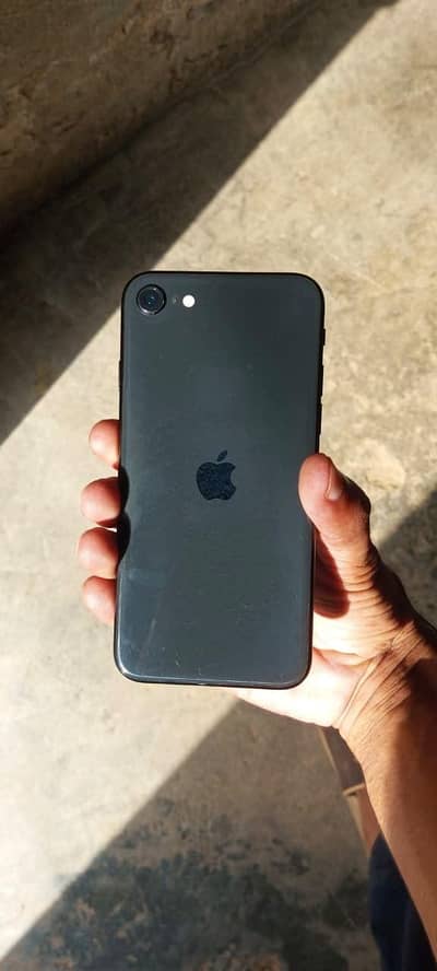 Apple iPhone SE