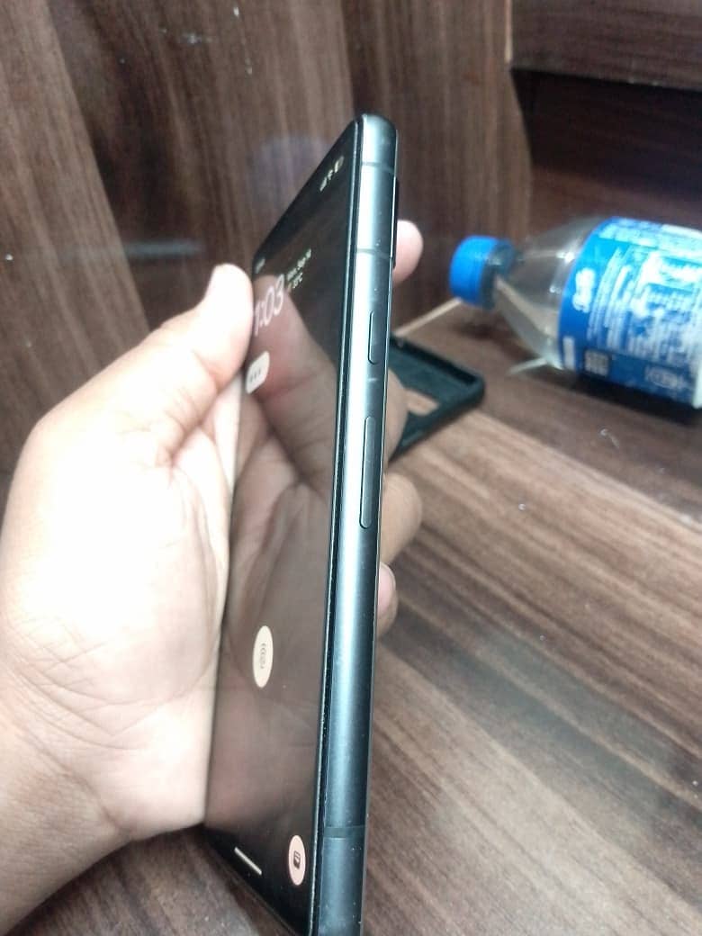 Google Pixel 7a 4