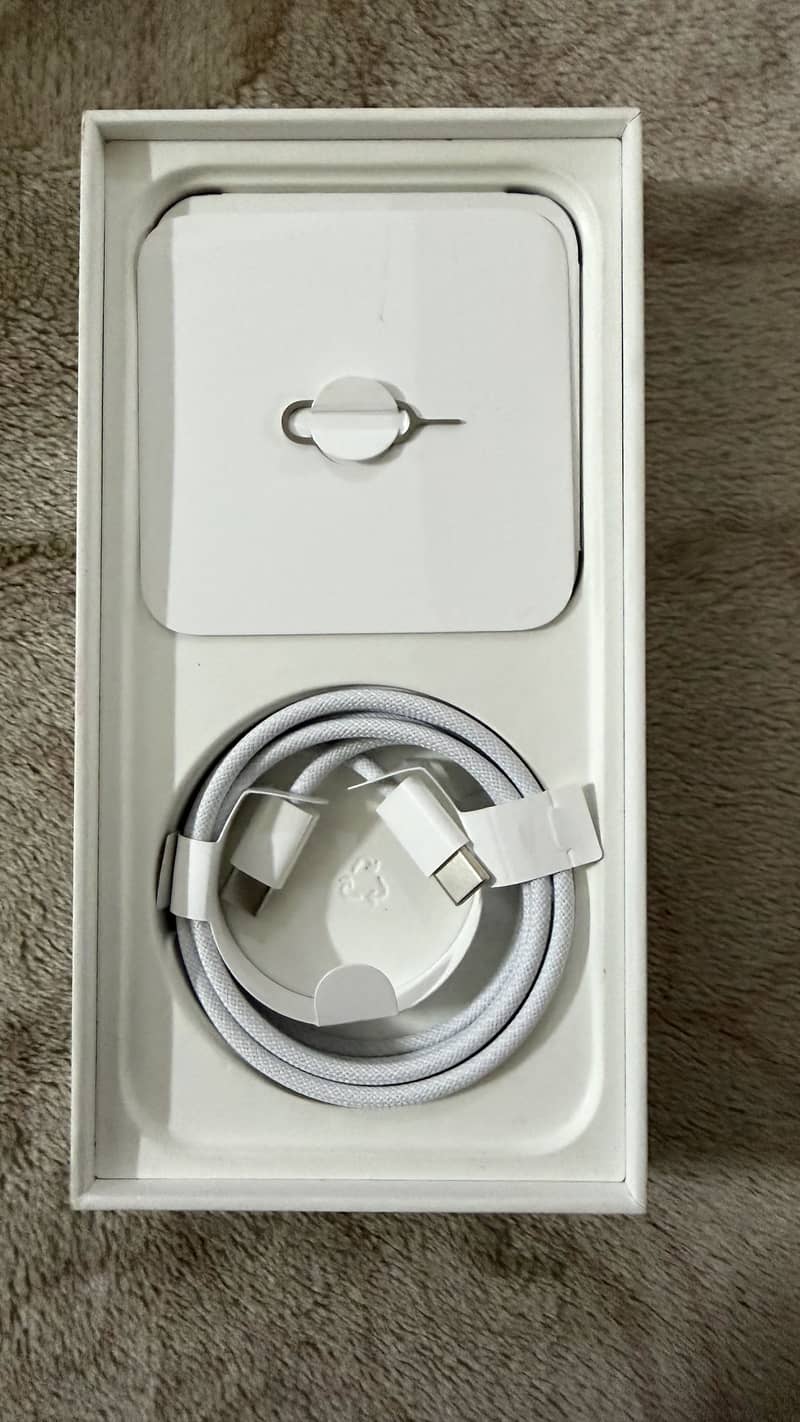 Apple iPhone 15 Pro Max 5