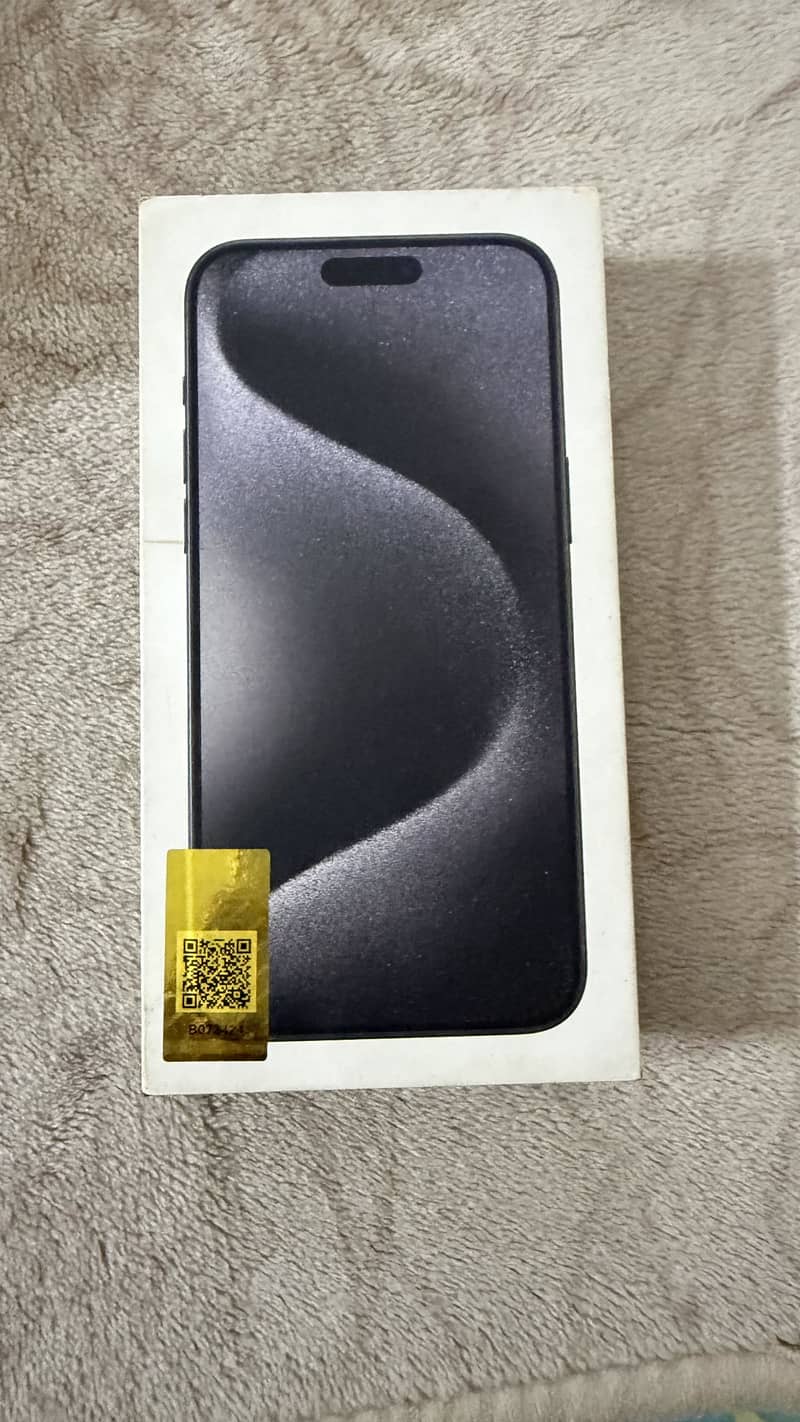 Apple iPhone 15 Pro Max 6
