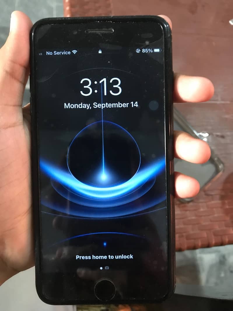 Apple iPhone 7 Plus 1