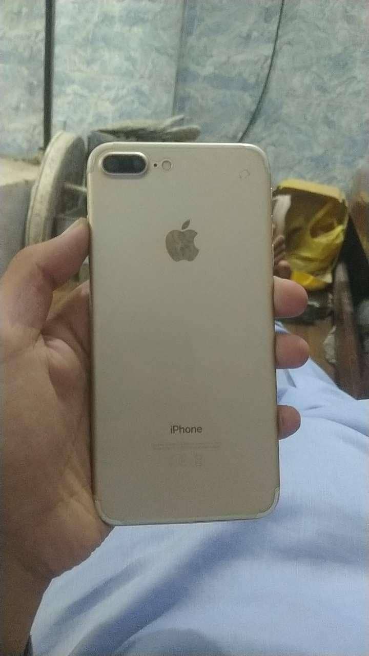 Apple iPhone 7 Plus 4