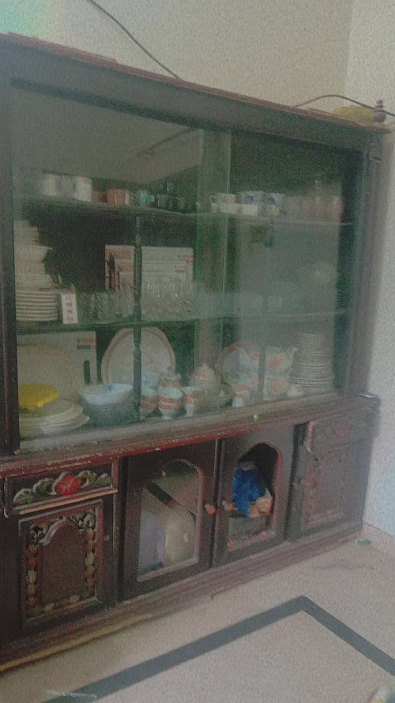 showcase used 1