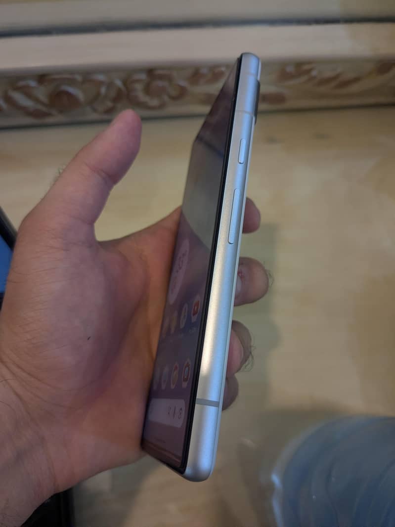 Google Pixel 7a 3