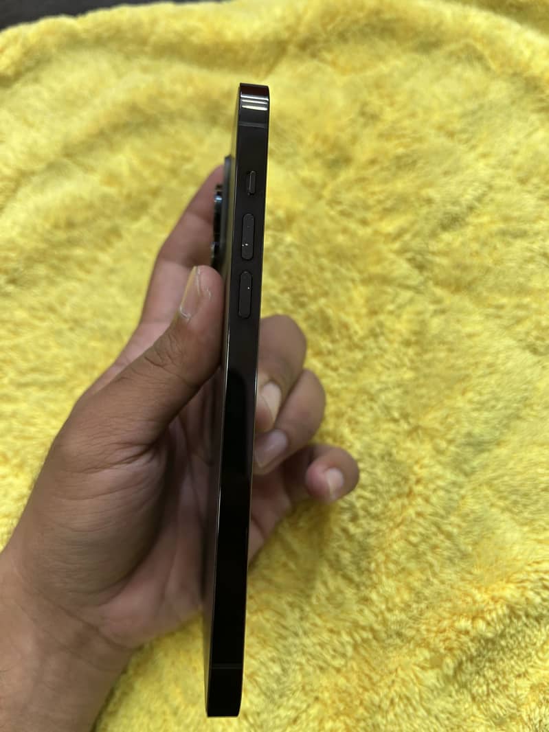 Apple iPhone 14 Pro max 7