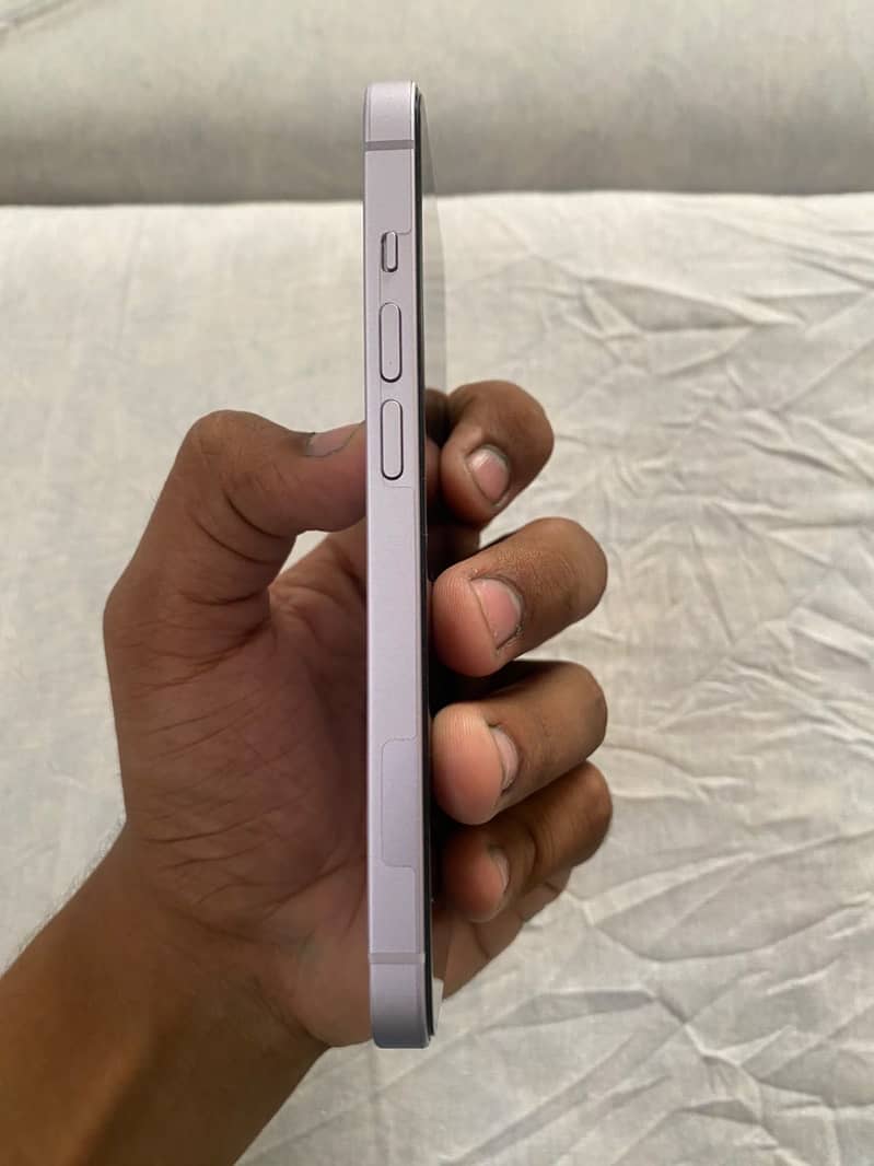 Apple iPhone 14 2