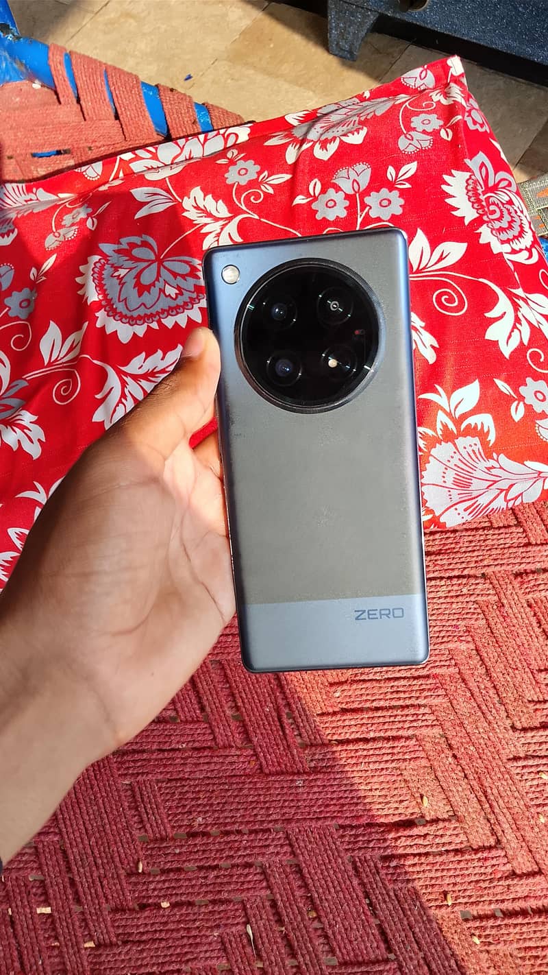 Infinix Zero 40 3