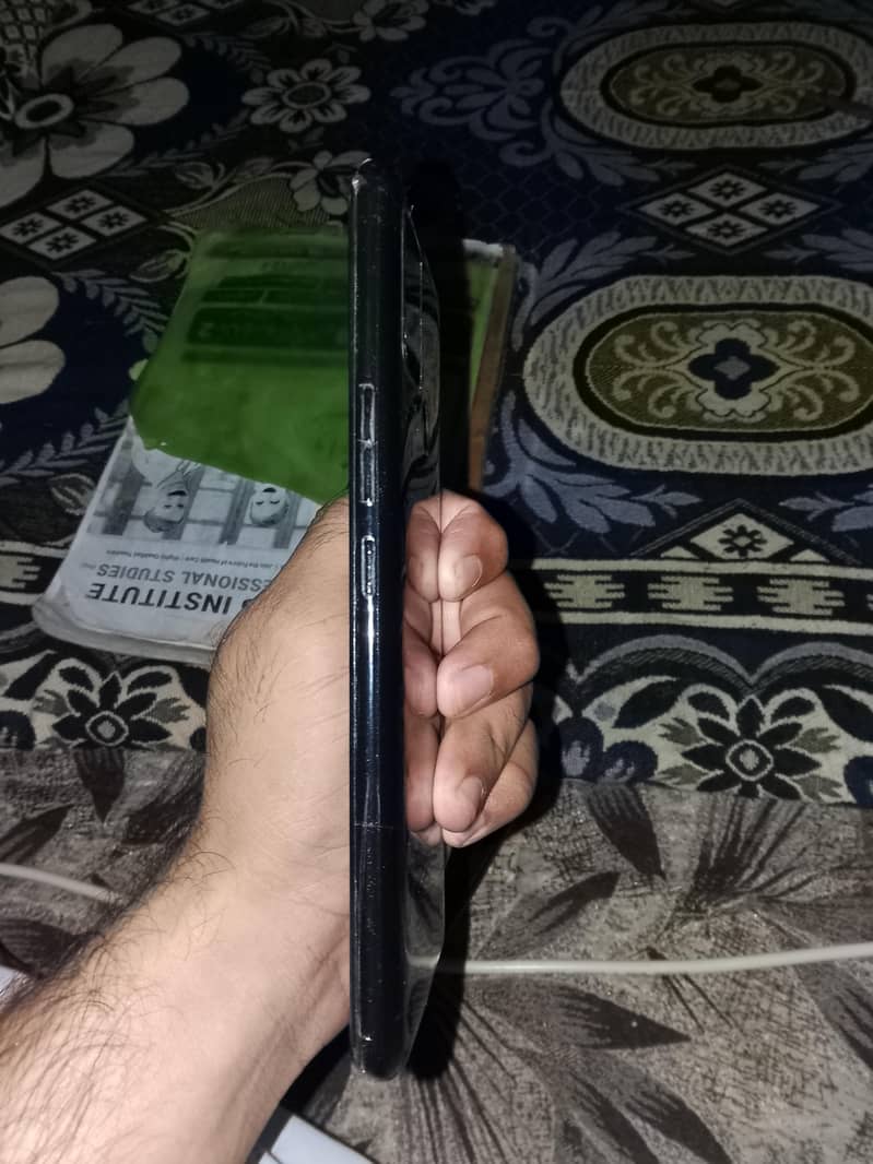 Tecno Pova 2