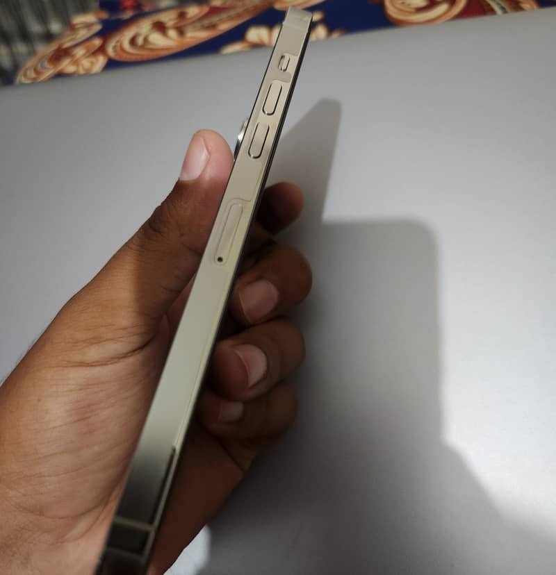 Apple iPhone 14 Pro Max 2