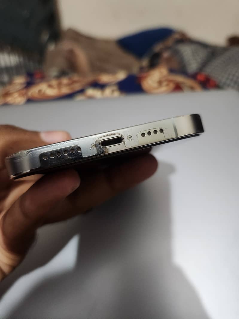Apple iPhone 14 Pro Max 3