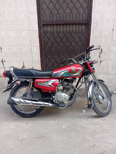 Honda CG 125 2023 model | Red colour | First owner |