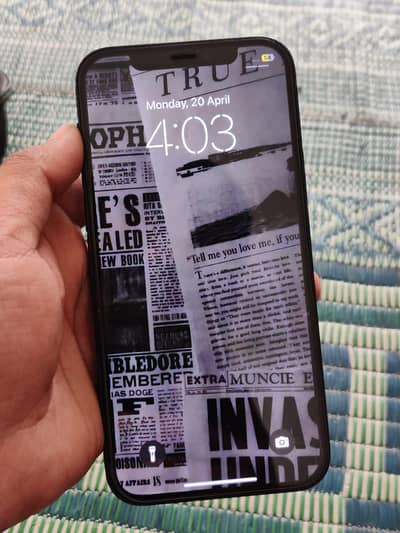 Apple iPhone 12