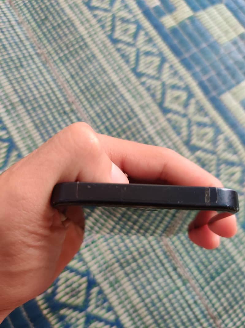 Apple iPhone 12 2