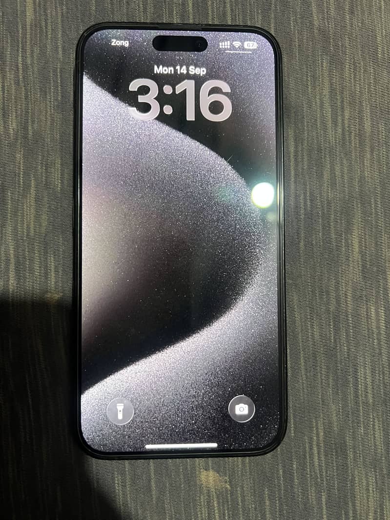 Apple iPhone 14 Pro Max 1