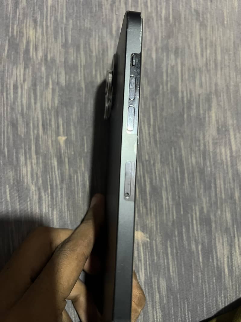 Apple iPhone 14 Pro Max 3