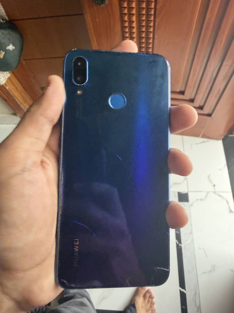 Huawei Nova 3i 3