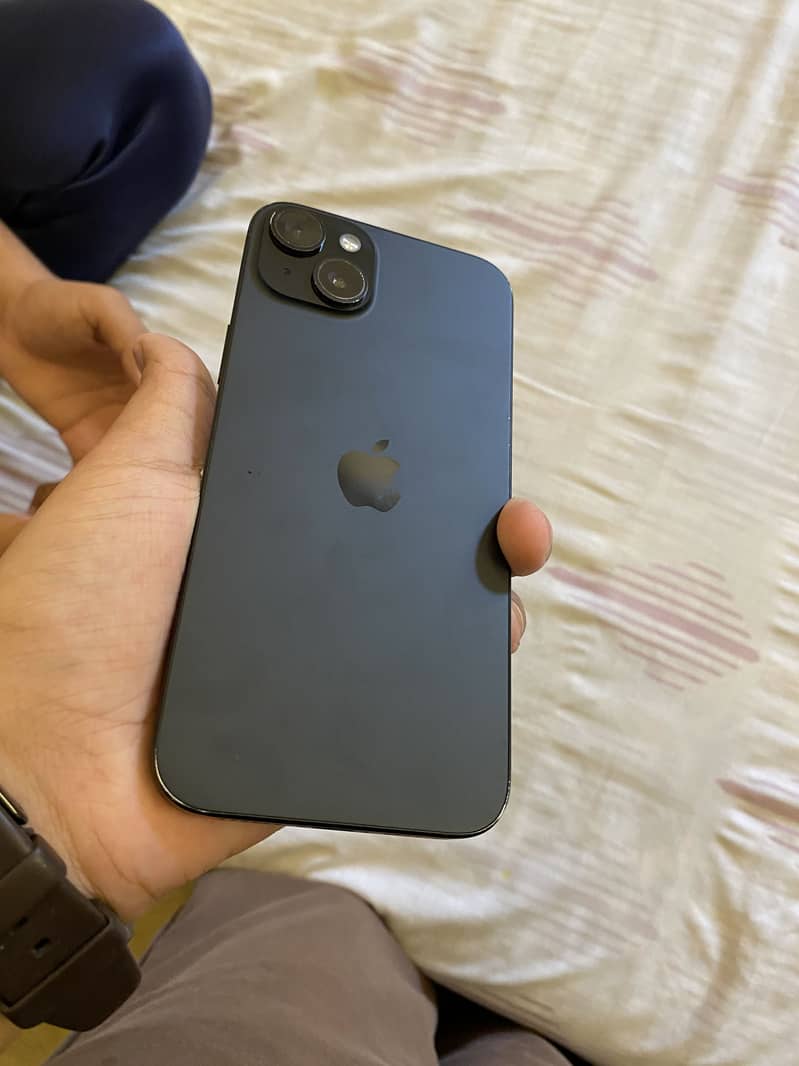 Apple iPhone 15 plus 2