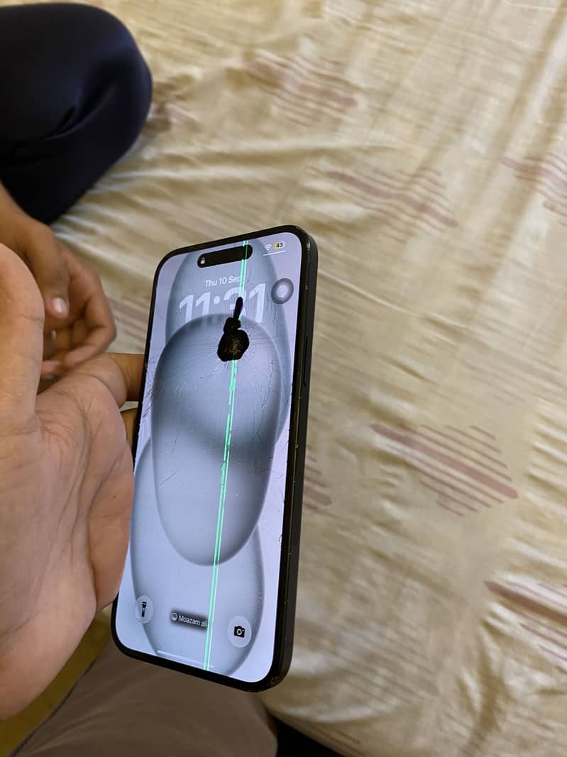 Apple iPhone 15 plus 6