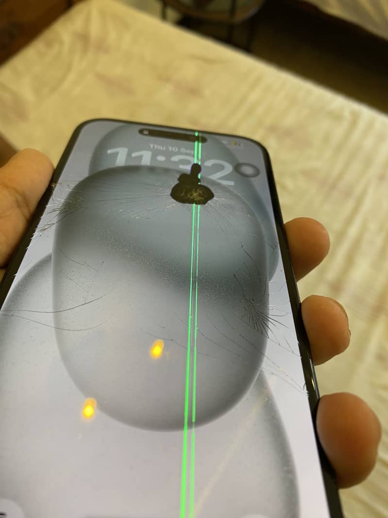Apple iPhone 15 plus 7