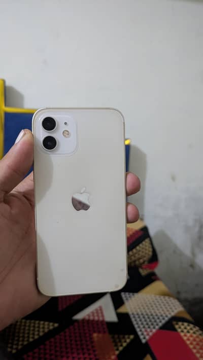 Apple iPhone 12